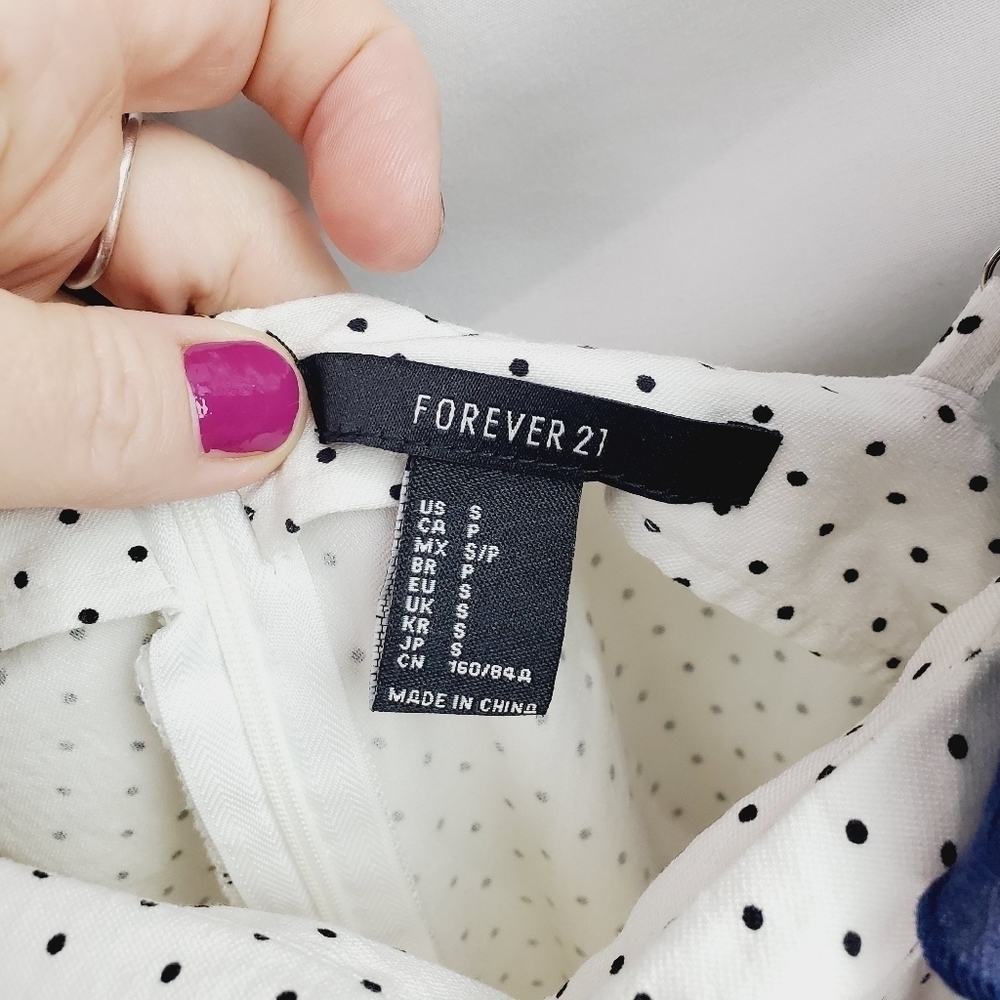 Dress Bundle #A 3 / $18 >> 3 dresses for $18!!! See photos (A-6) - Picture 3 of 4